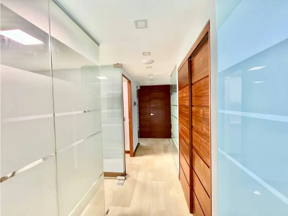 Oficina en Venta y Alquiler en Las Mercedes 86,04 Mts2 AMOBLADA - 7