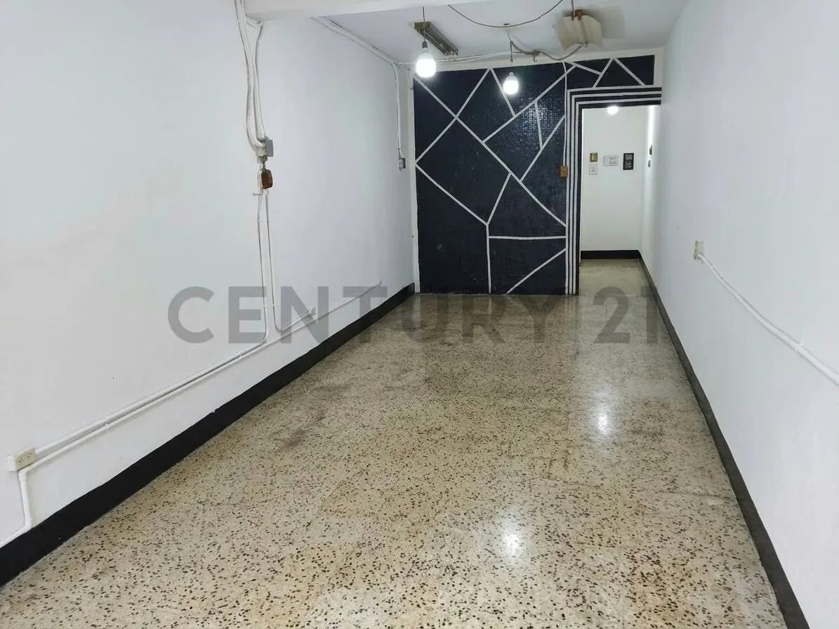 Un espacio estratégico a pie de calle te espera - 2