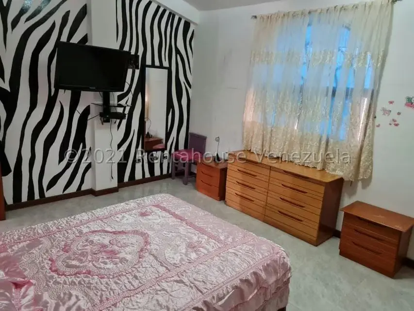 Casa (Multipes Niveles) en Venta en Mirador Panamericano, Miranda - 37