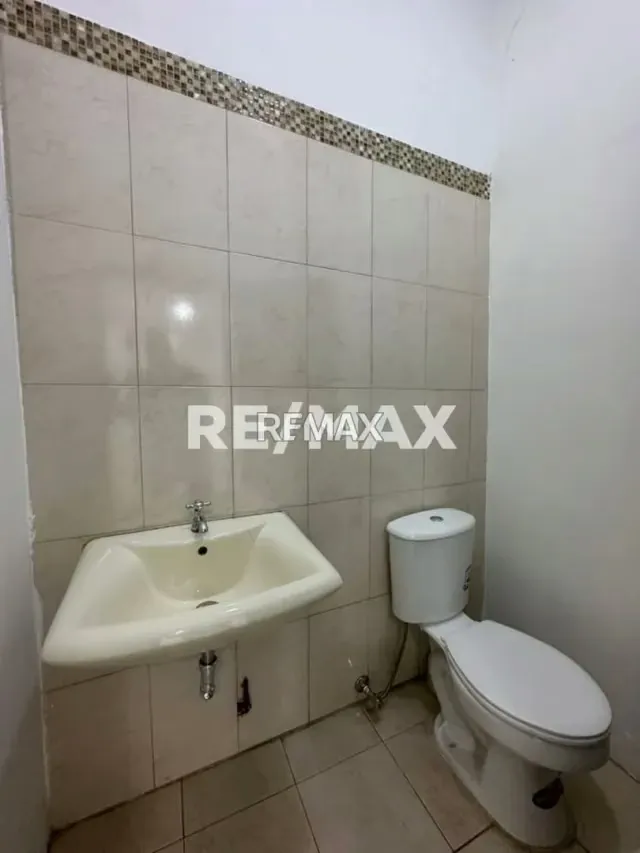 Casa comercial en venta ubicada en esquina, sector tierra negra - 11