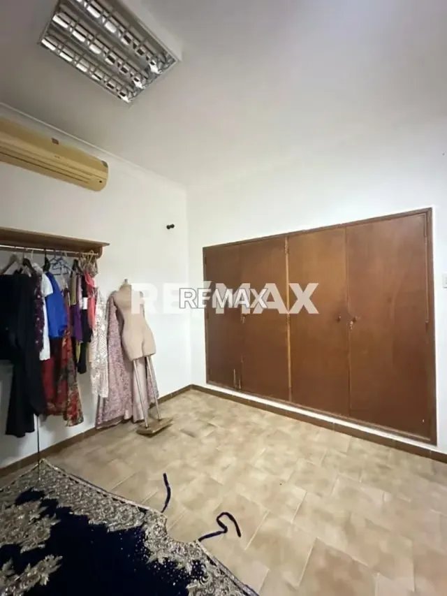 Casa comercial en venta ubicada en esquina, sector tierra negra - 8