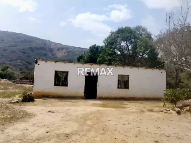 Finca La Prosperidad S.R. – Ubicada estratégicamente en el sector Los Clemones, municipio Libertad, Capacho