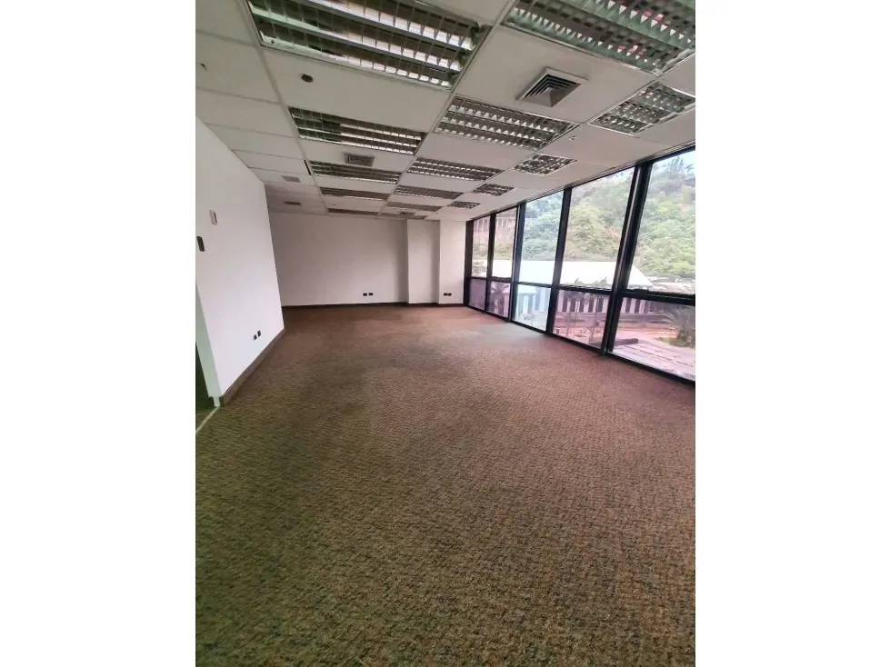 Alquilo/ vendo oficina 155m2 Chuao 2013 - 2