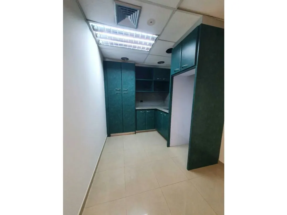 Alquilo/ vendo oficina 155m2 Chuao 2013 - 5