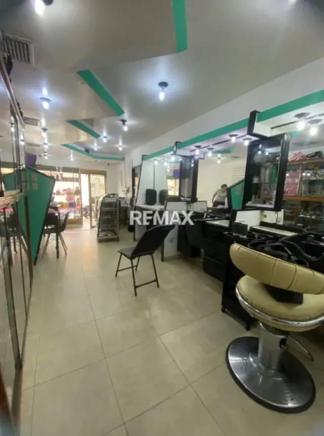 Alquiler Local con Mobiliario para barbería o peluquería - 4