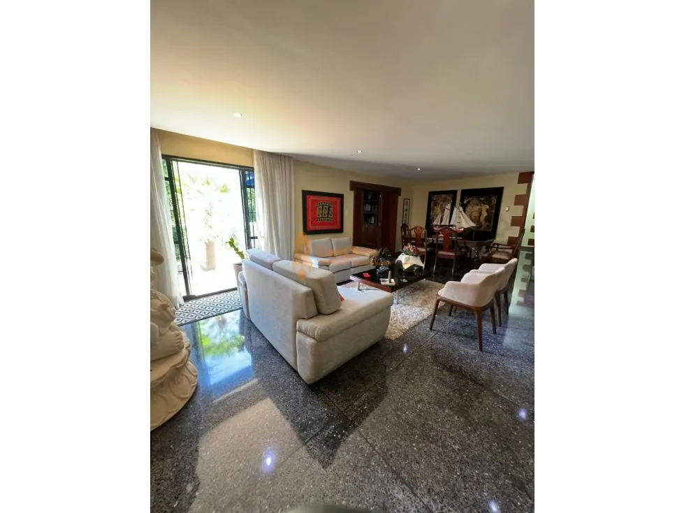 VENTA DE CASA EN COLINAS DE GUATAPARO - 6