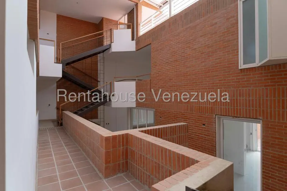 Casa (Multipes Niveles) en Venta en Alto Hatillo, Distrito Metropolitano - 47