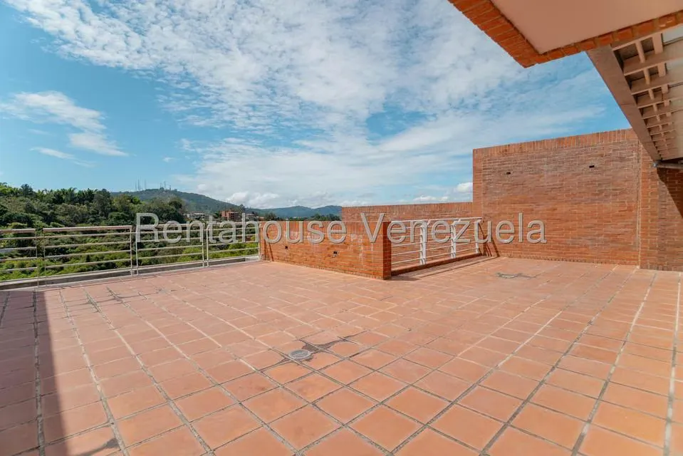 Casa (Multipes Niveles) en Venta en Alto Hatillo, Distrito Metropolitano - 55