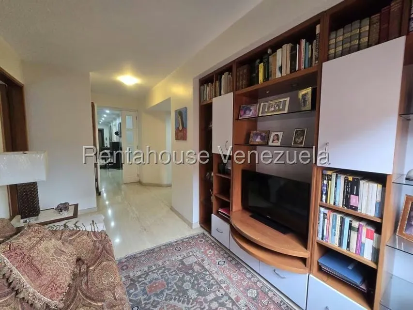 Apartamento (1 Nivel) en Venta en Campo Alegre, Distrito Metropolitano - 16