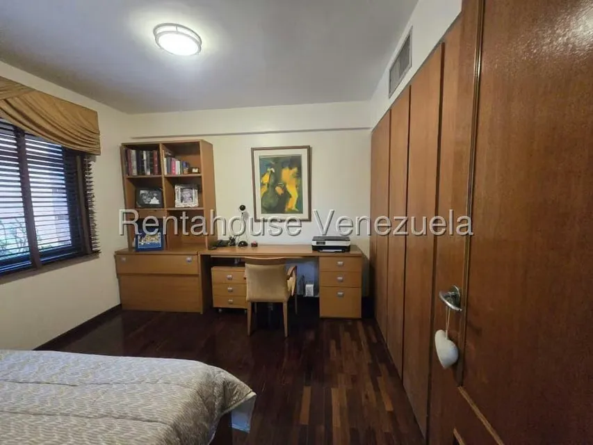 Apartamento (1 Nivel) en Venta en Campo Alegre, Distrito Metropolitano - 23