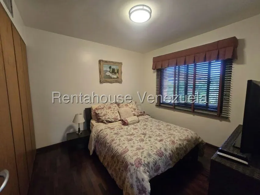 Apartamento (1 Nivel) en Venta en Campo Alegre, Distrito Metropolitano - 25