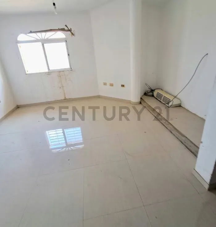 Se Vende Townhouse en Villa Croacia Norte. Av. El Milagro Norte. - 18
