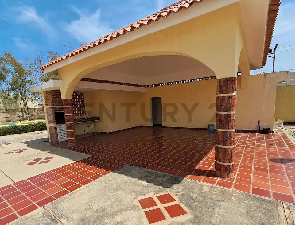 Se Vende Townhouse en Villa Croacia Norte. Av. El Milagro Norte. - 6