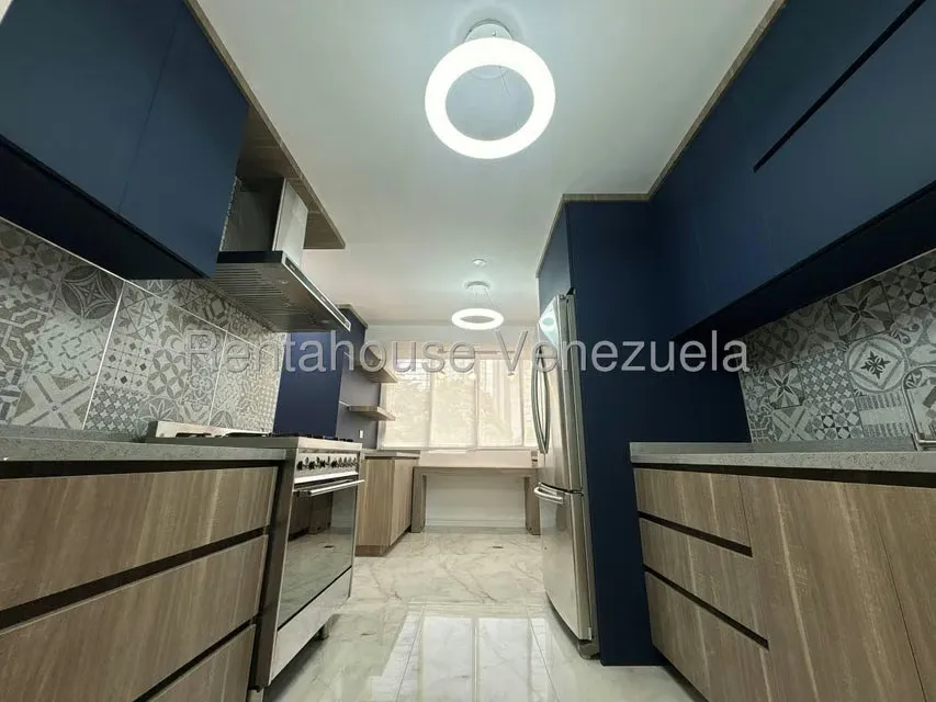 Apartamento (1 Nivel) en Alquiler en Santa Paula, Distrito Metropolitano - 7