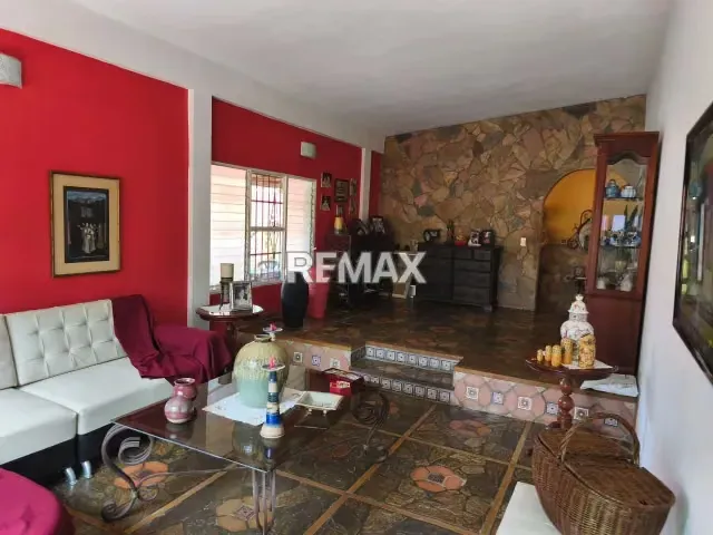 Venta de Casa en Colinas de Guataparo, Valencia, 582m², Una Planta - 12