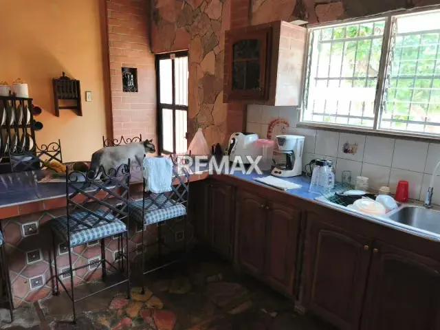 Venta de Casa en Colinas de Guataparo, Valencia, 582m², Una Planta - 15