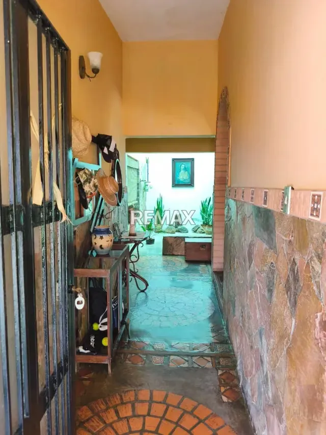 Venta de Casa en Colinas de Guataparo, Valencia, 582m², Una Planta - 9