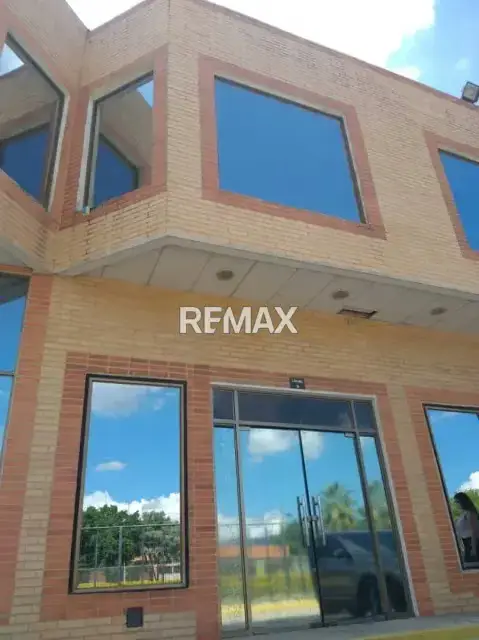 Local en Inducentro San Diego (130 M2)