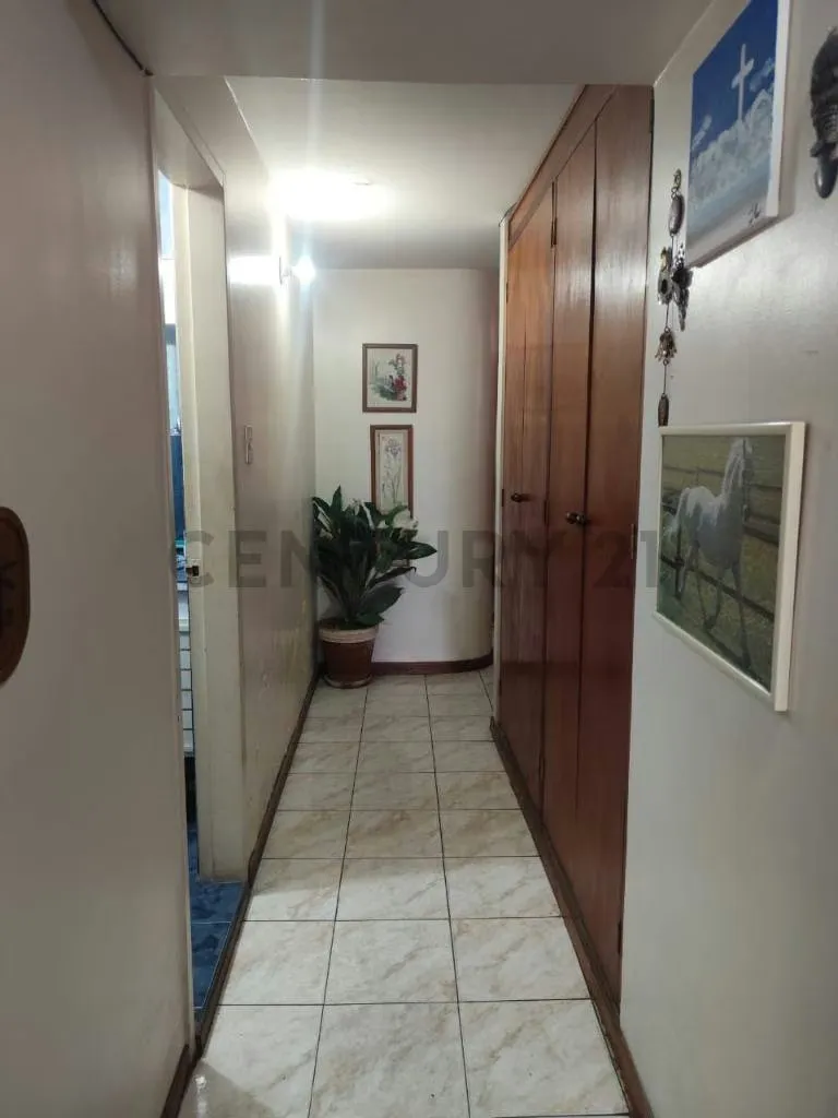 Hermoso apartamento con ubicación estratégica en Las Mercedes , Caracas . - 13