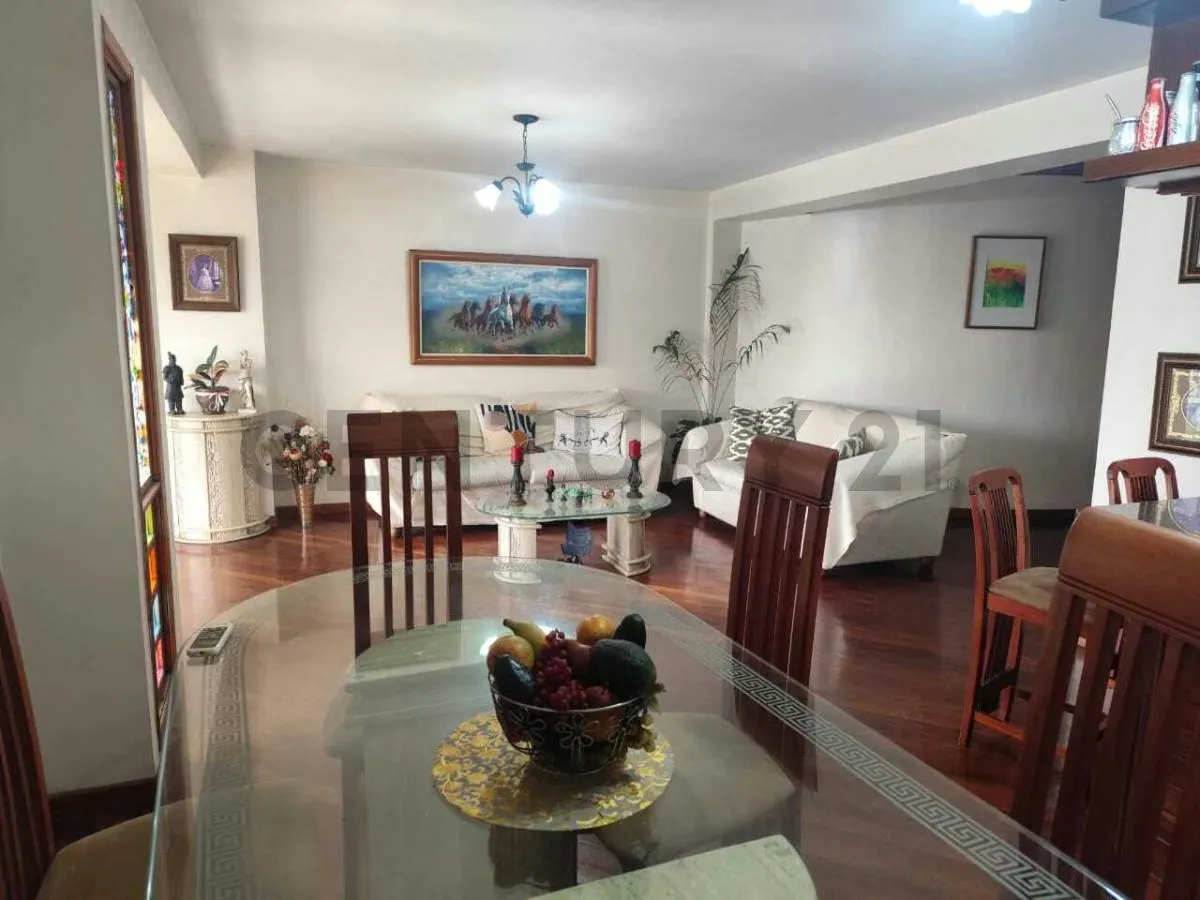 Hermoso apartamento con ubicación estratégica en Las Mercedes , Caracas . - 4