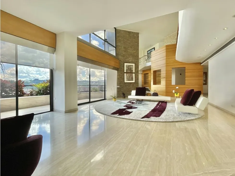 Se vende PH 1100 m2 4h+2s/5.5b+s/7p Colinas de Valle Arriba - 4
