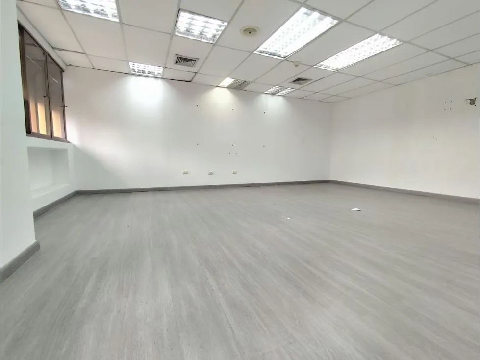 ALQUILER OFC 55MTS2 CALLE CAPITOLIO AV. FCO DE MIRANDA - 7