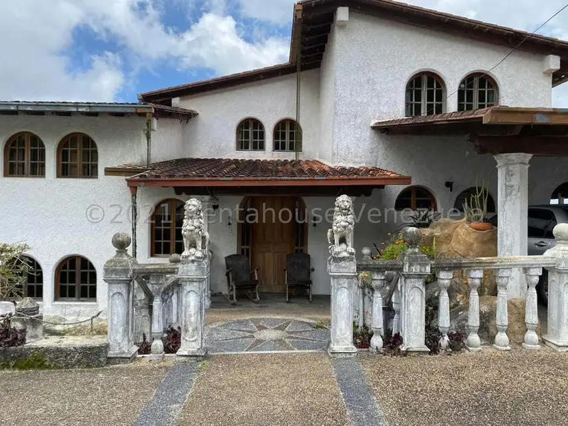 Casa (Multipes Niveles) en Venta en La Morita, Miranda