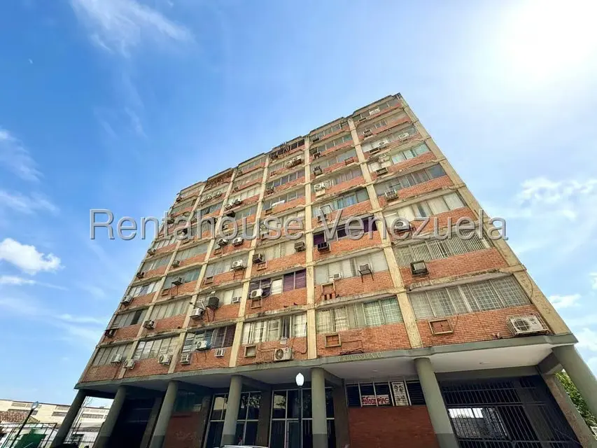 Comercial (Oficina) en Venta en Centro, Lara - 2