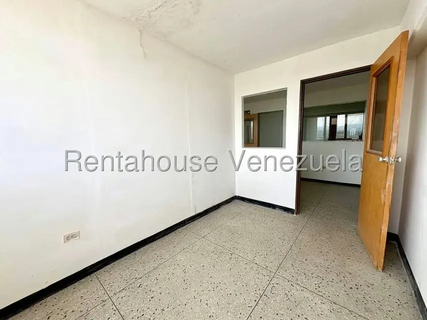 Comercial (Oficina) en Venta en Centro, Lara - 23