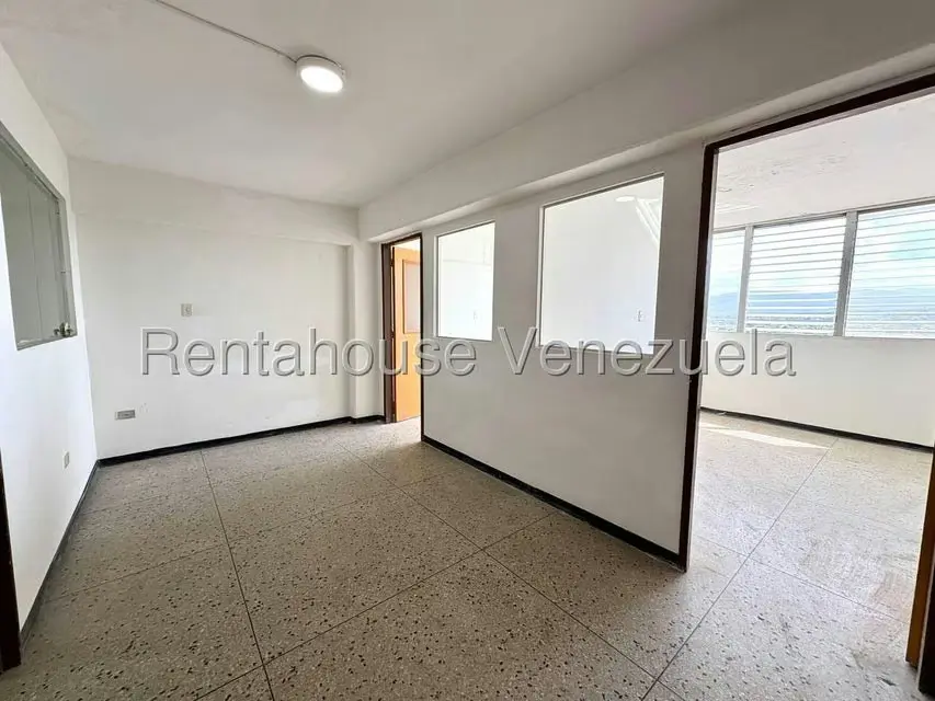 Comercial (Oficina) en Venta en Centro, Lara - 7