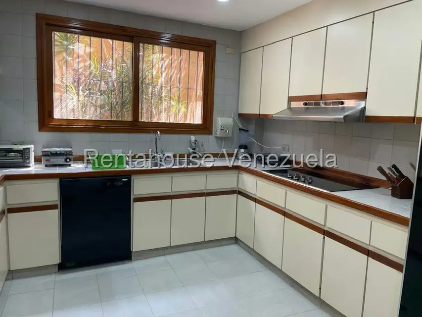 Casa (Multipes Niveles) en Venta en Alto Hatillo, Distrito Metropolitano - 11