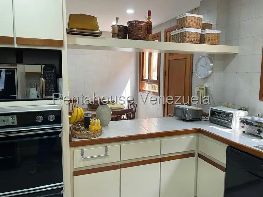 Casa (Multipes Niveles) en Venta en Alto Hatillo, Distrito Metropolitano - 12