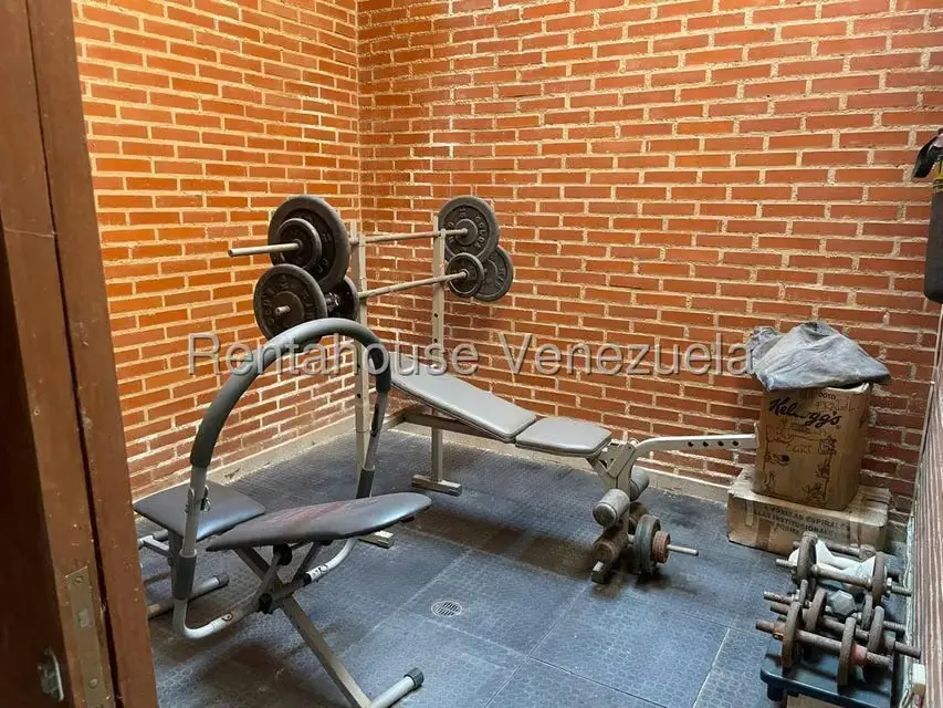 Casa (Multipes Niveles) en Venta en Alto Hatillo, Distrito Metropolitano - 26