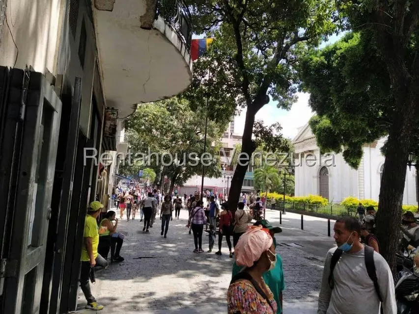 Local Comercial en Alquiler en Parroquia Catedral, Distrito Metropolitano - 2