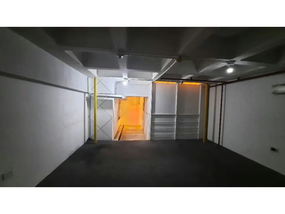 Vendo/alquilo local 45+30m2 Prados del Este 3954 - 8
