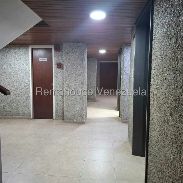 Apartamento (1 Nivel) en Alquiler en El Cafetal, Distrito Metropolitano - 11