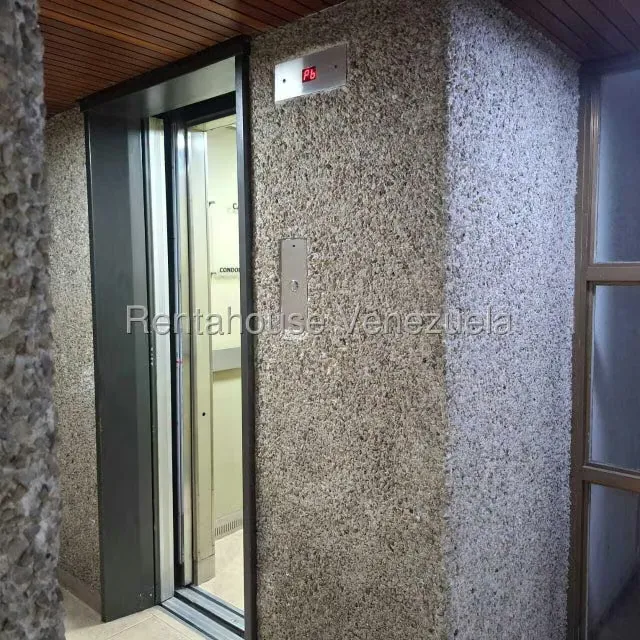 Apartamento (1 Nivel) en Alquiler en El Cafetal, Distrito Metropolitano - 13