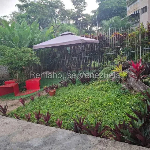 Apartamento (1 Nivel) en Alquiler en El Cafetal, Distrito Metropolitano - 4