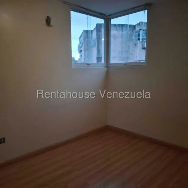 Apartamento (1 Nivel) en Alquiler en El Cafetal, Distrito Metropolitano - 40