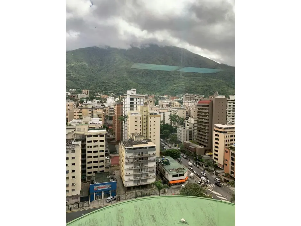 Se alquila oficina 150m2 Parque Cristal Los Palos Grandes 9022 - 19