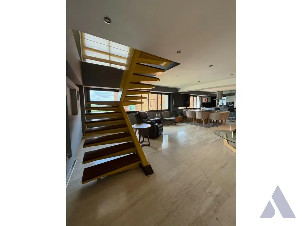 Vendo Ph triplex 200m2 El Rosal 0207 - 8