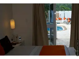 View 10