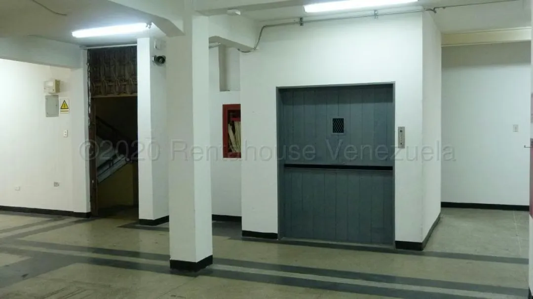 Edificio en Venta en Parroquia La Candelaria, Distrito Metropolitano - 13