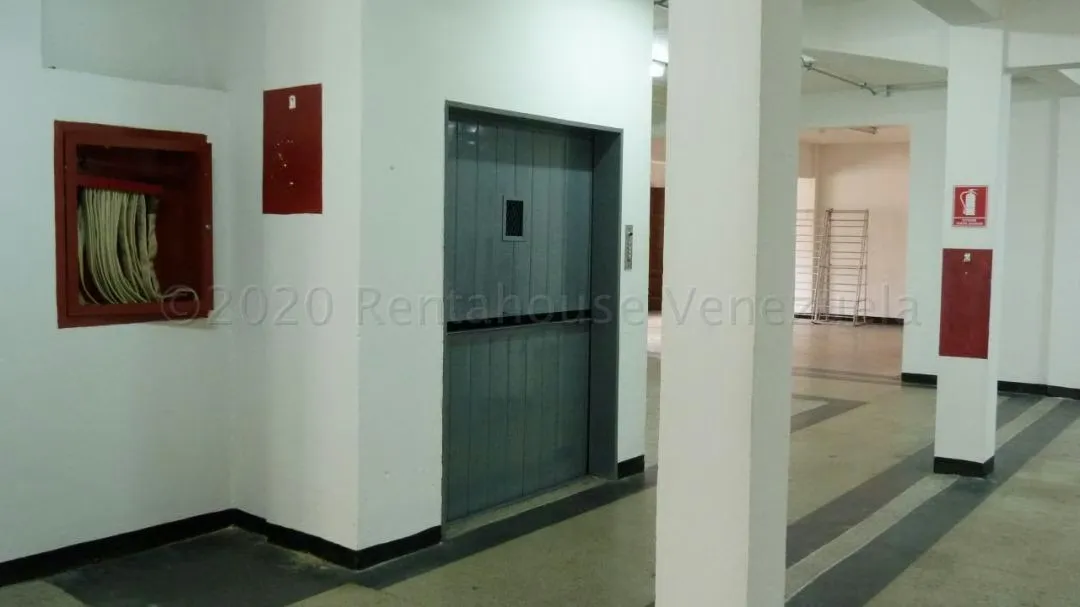 Edificio en Venta en Parroquia La Candelaria, Distrito Metropolitano - 25
