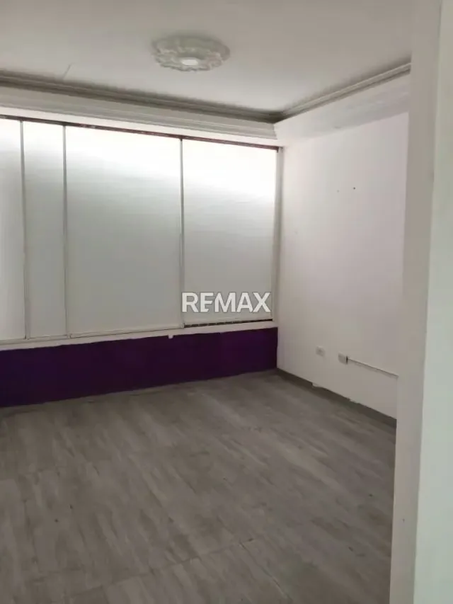 Alquiler local comercial galerias charallave - 3