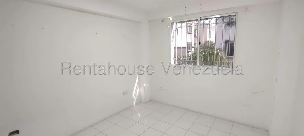 Apartamento (1 Nivel) en Alquiler en Metropolitano Javier, Lara - 11