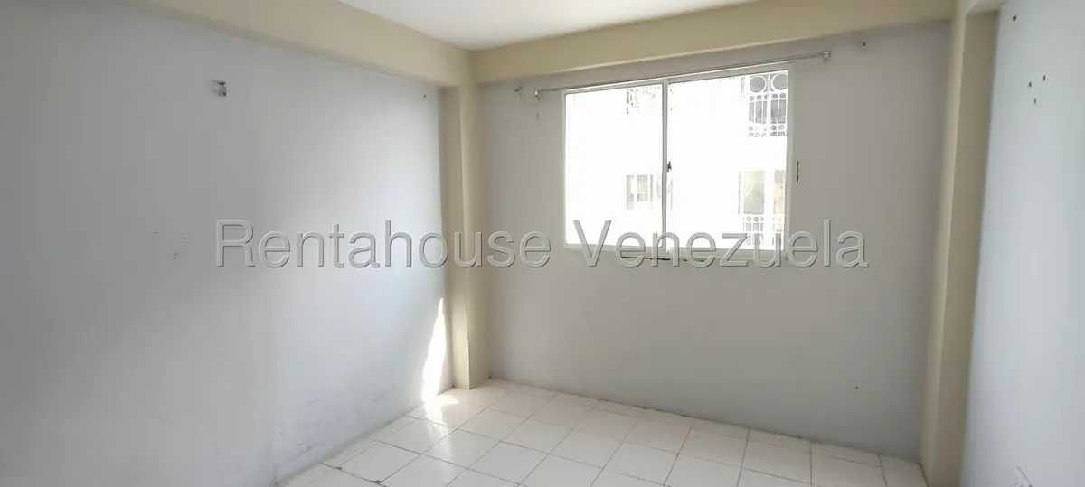 Apartamento (1 Nivel) en Alquiler en Metropolitano Javier, Lara - 13