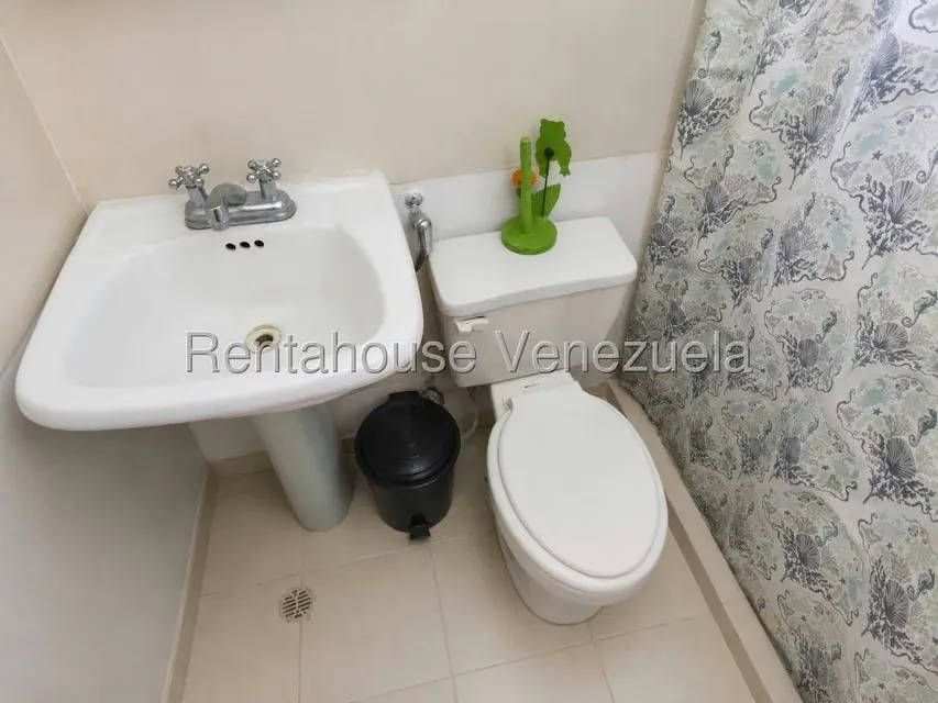 Casa (1 Nivel) en Venta en Parroquia Santa Rosa, Lara - 12