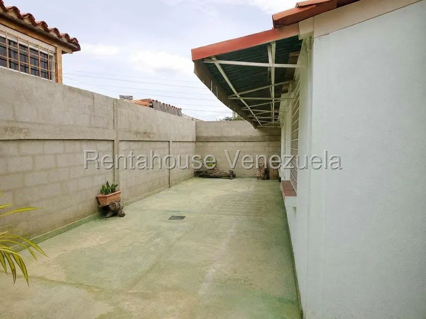 Casa (1 Nivel) en Venta en Parroquia Santa Rosa, Lara - 14