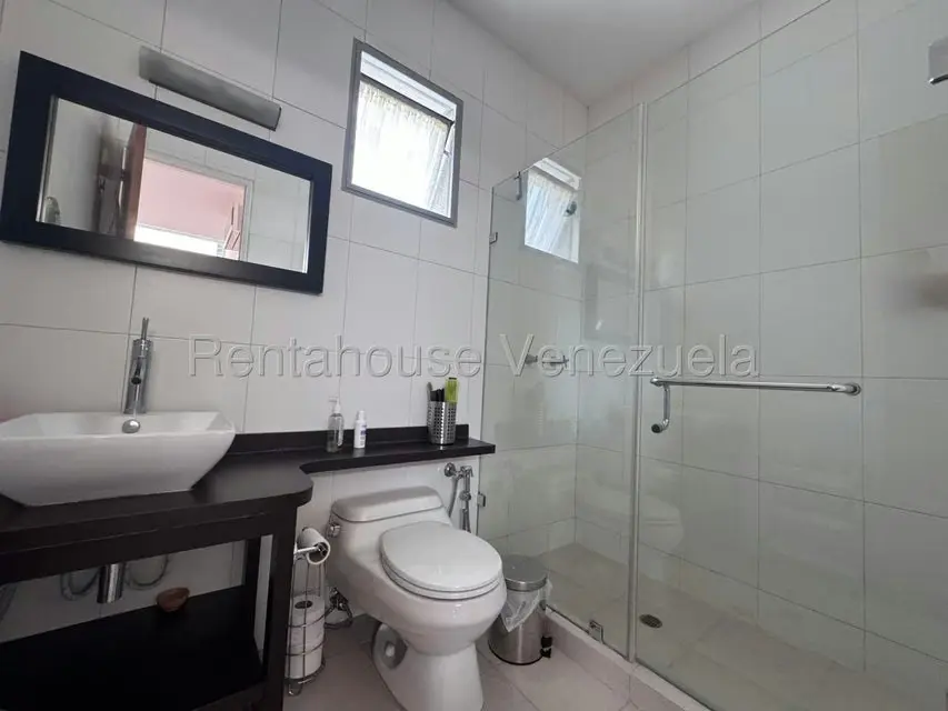 Casa (Multipes Niveles) en Venta en Prados del Este, Distrito Metropolitano - 26